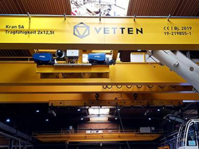 Drehwerkskran in Hammerkopf-Ausführung