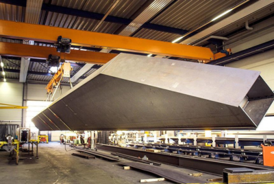 Lastaufnahmemittel: Traversen, Greifer und Sonderlösungen